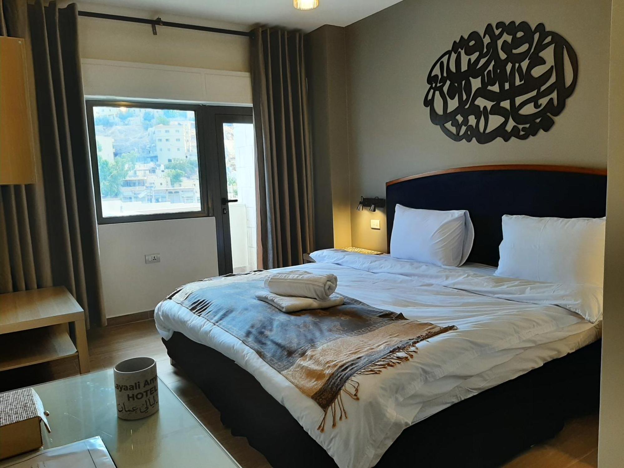 Auberge de jeunesse Layaali Amman Airport Pickup Extérieur photo